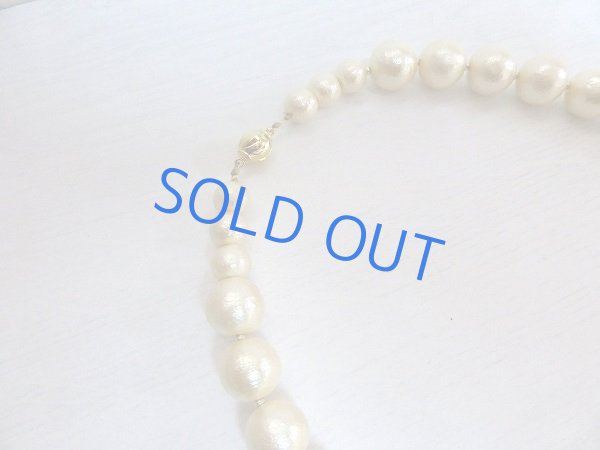 画像4: コットンパールのロングネックレス (4)