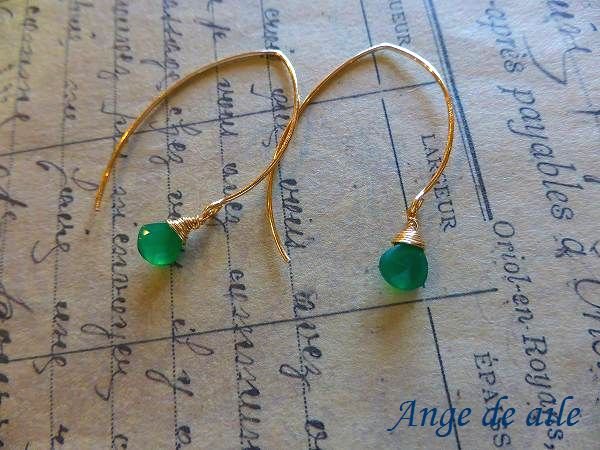 画像2: 【14kgf】グリーンオニキスのワイヤーリーフピアス (2)