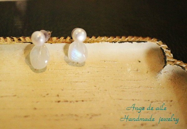 画像3: 【14kgf】*Pearl de angeシリーズ 淡水パール&ムーンストーン2wayピアス (3)