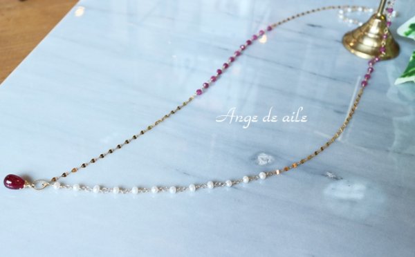 画像2: 【14kgf】ルビー&淡水パールのリーフチェーンネックレス   (2)